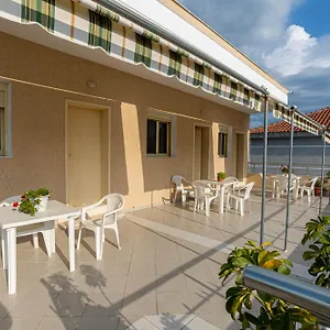 Apartment B&e, Vlore